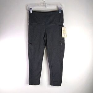 French Laundry - Grey Capri Length Legging/Yoga Pant - Size Medium